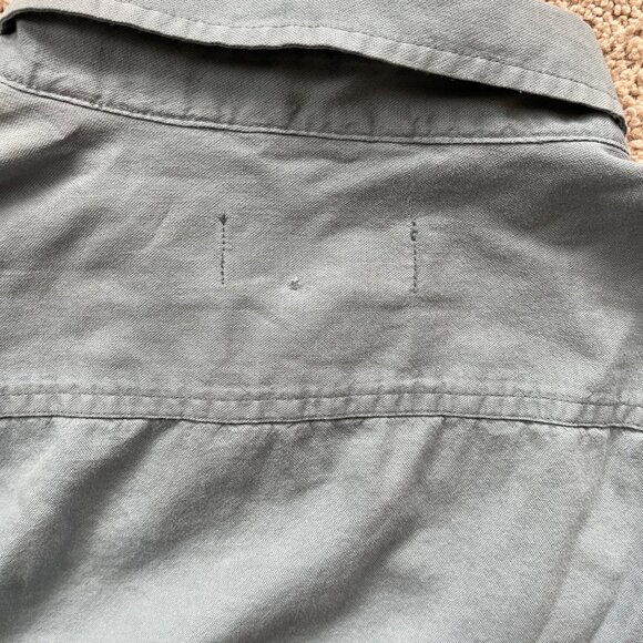 Buck Mason Shirt Mens L Gray Blue Embroidered Octopus Beaded Art Chris Hynds - Picture 12 of 13